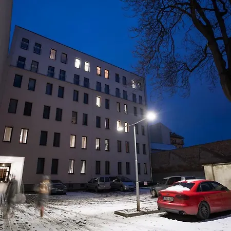 Апартаменты Haas Downtown With Parking *